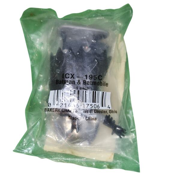 VINTAGE DC Comics Batman & Batmobile Cake Topper Set NIP 2006-07 - Picture 3 of 12